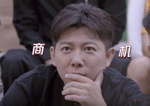 娱乐吃瓜君喜剧小哥是谁,揭秘“娱乐吃瓜君喜剧小哥”的爆笑之路