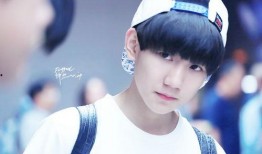 娱乐吃瓜社王源,娱乐圈的甜蜜瓜果，揭秘他的成长与蜕变